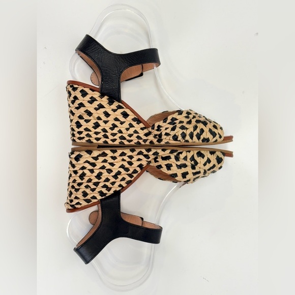 Robert Clergerie Black and Tan Wedge rattan Sandals with Ankle Strap size 8 - Picture 5 of 8